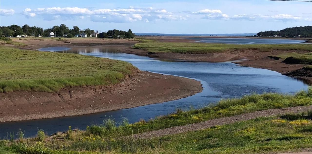 Pleasant Street Inn Parrsboro Екстер'єр фото