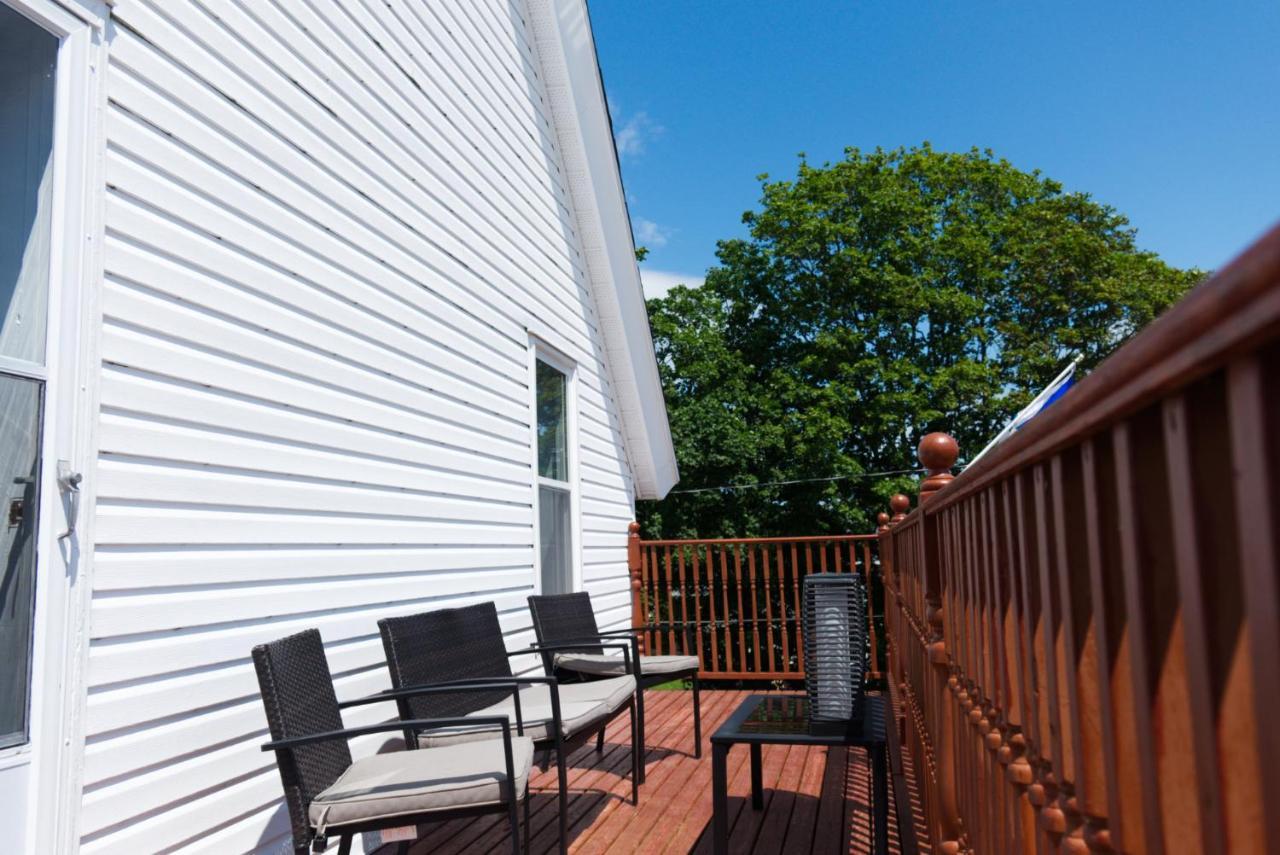 Pleasant Street Inn Parrsboro Екстер'єр фото