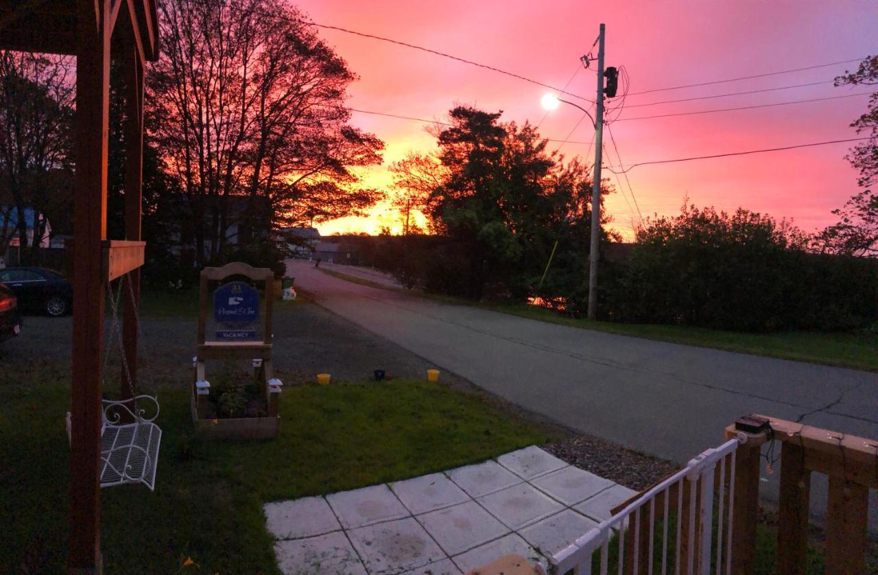 Pleasant Street Inn Parrsboro Екстер'єр фото