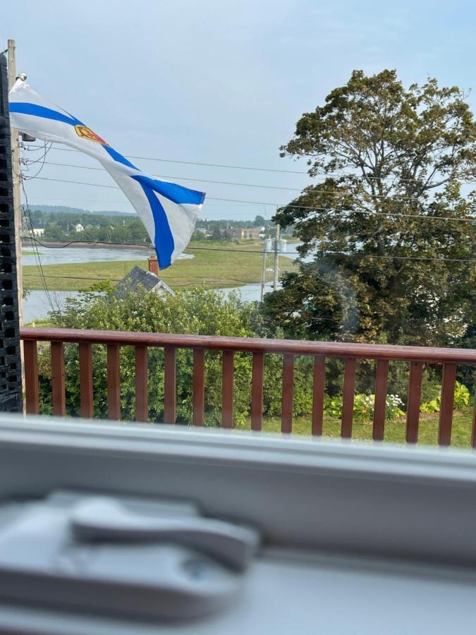 Pleasant Street Inn Parrsboro Екстер'єр фото