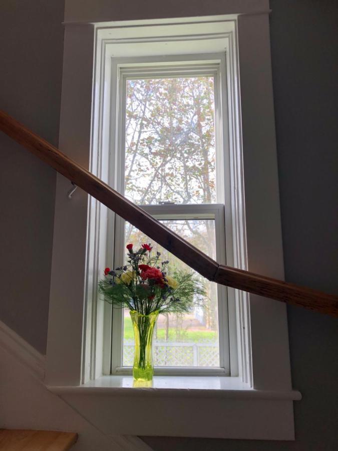 Pleasant Street Inn Parrsboro Екстер'єр фото