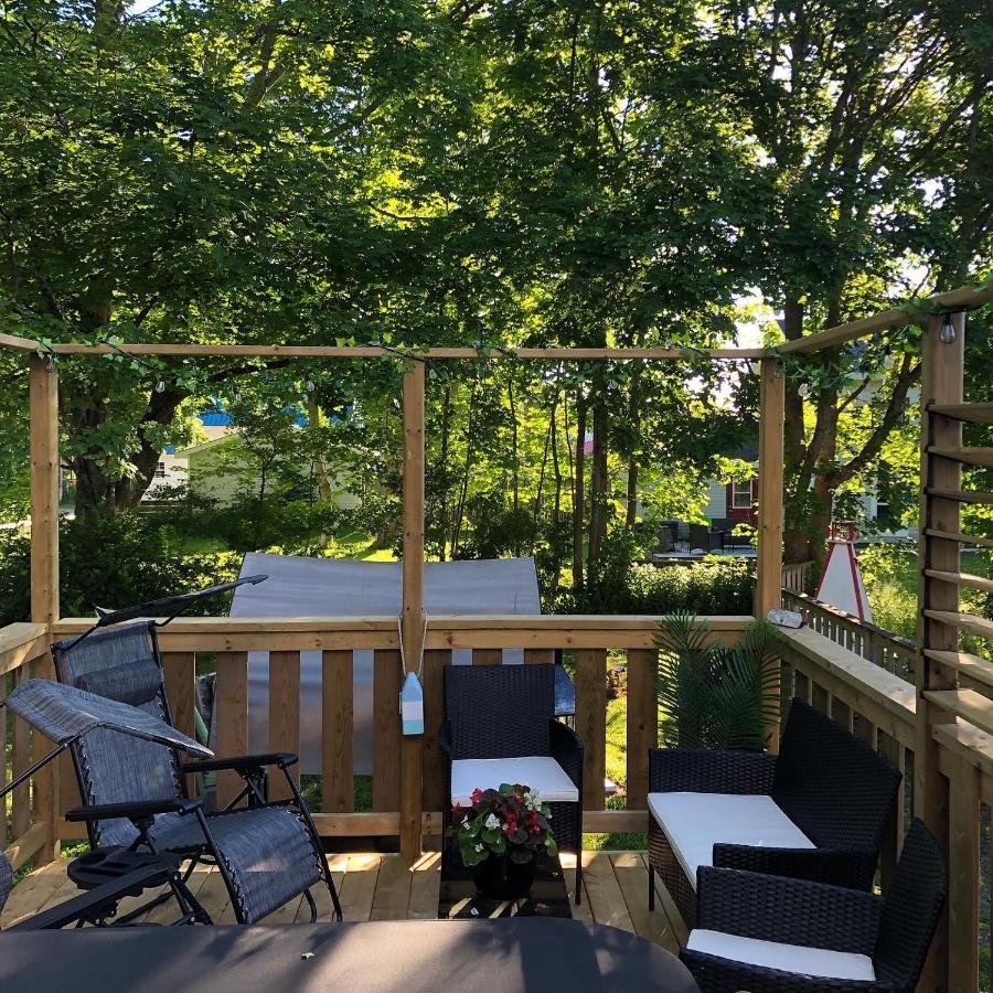 Pleasant Street Inn Parrsboro Екстер'єр фото