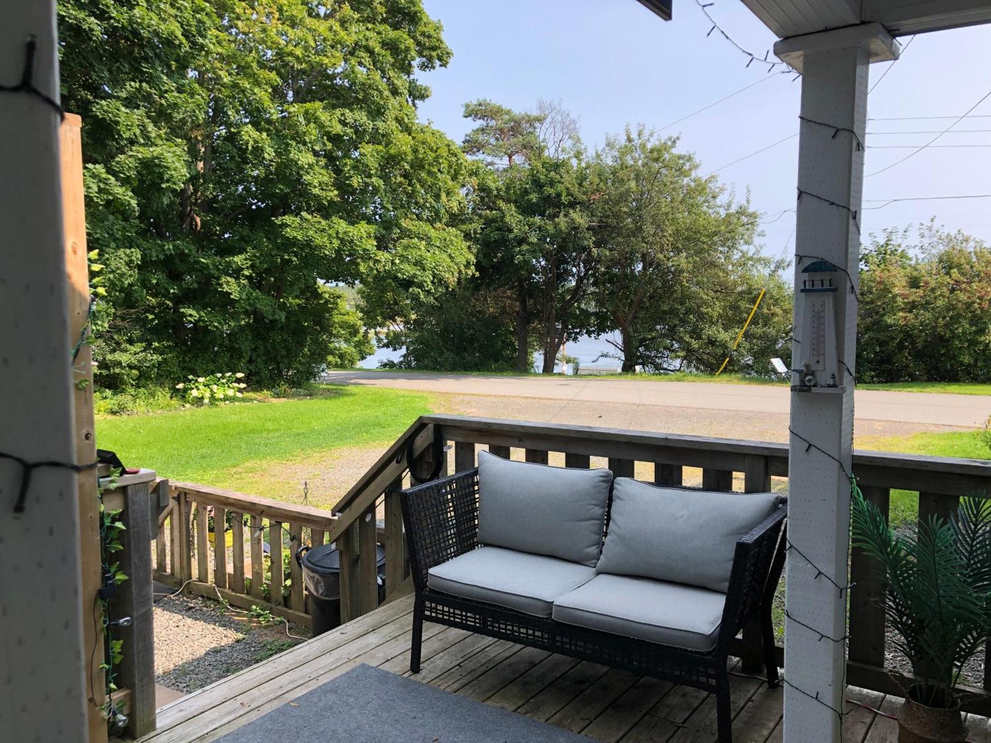 Pleasant Street Inn Parrsboro Екстер'єр фото